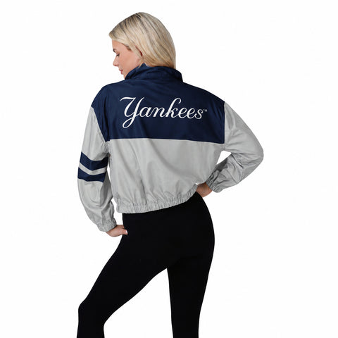FOCO MLB Winning Play Pullover Women's Windbreaker, Lightweight Jacket, New York Yankees