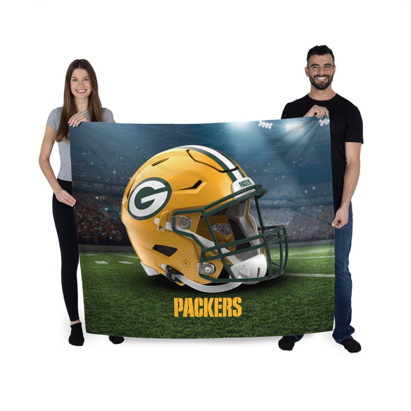 Northwest NFL Green Bay Packers Printed Wall Décor Hanging Pin Tapestry Indoor Banner
