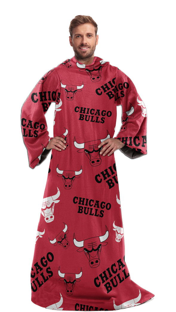 Northwest NBA Chicago Bulls Toss Silk Touch Comfy Throw with Sleeves 48" x 71"