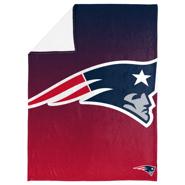 FOCO NFL New England Patriots Gradient Micro Raschel Throw Blanket, 50 x 60