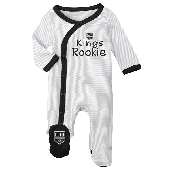 Outerstuff NHL Newborn (0M-9M) Sacramento Kings Rookies Coverall & Hat Set