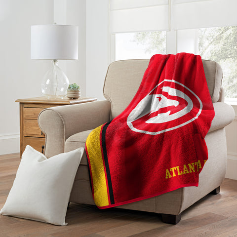 Northwest NBA Atlanta Hawks Sherpa Throw Blanket