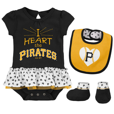 Outerstuff MLB Infant Pittsburgh Pirates Play with Heart Creeper, Bib & Bootie Set