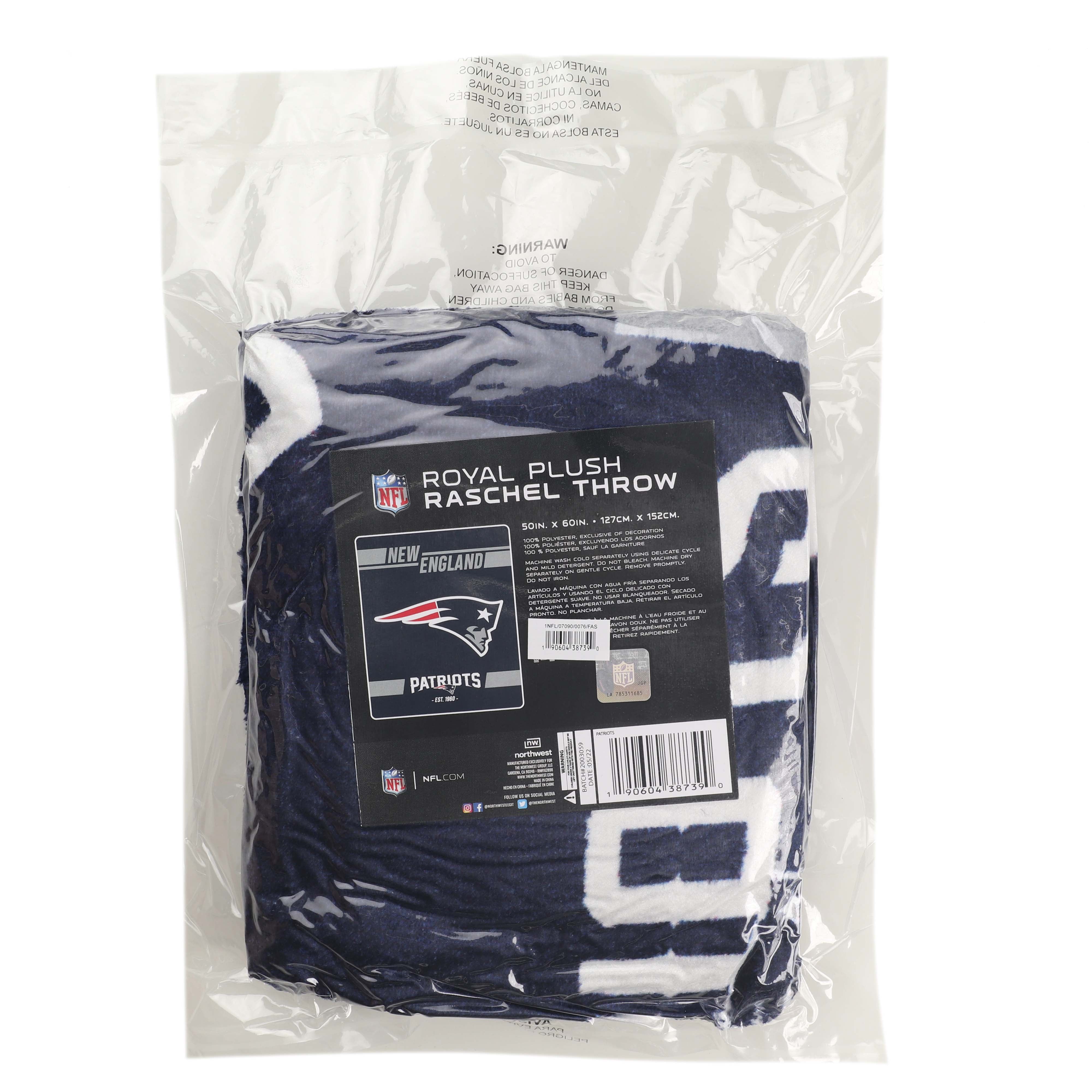 New England Patriots 50'' x 60'' Plush Raschel Throw