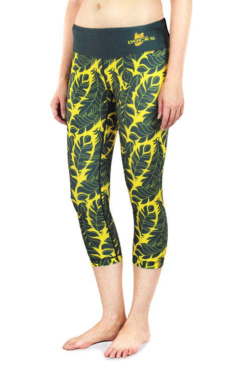 NCAA Women's Oregon Ducks Thematic Print Capris, Green