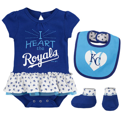 Outerstuff MLB Infant Kansas City Royals Play With Heart Creeper, Bib & Bootie Set