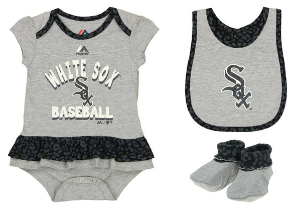 Outerstuff MLB Baseball Infant Girls Chicago White Sox Wild Card Bib & Bootie Set