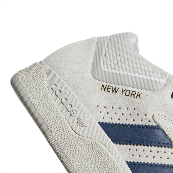 adidas Originals Men's Tyshawn New York Performance Skate Shoe, Grey/Navy
