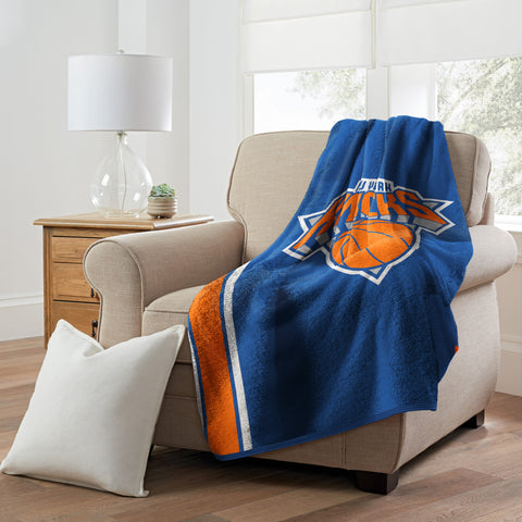 Northwest NBA New York Knicks Sherpa Throw Blanket